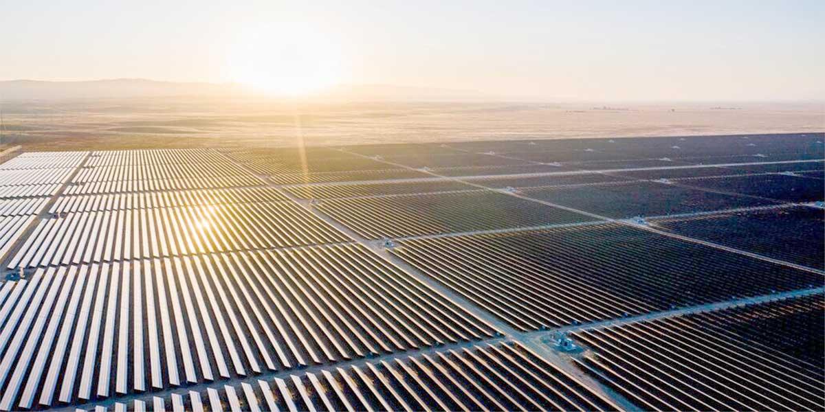 news-Solar power station in the desert-1200-600 news-Solar power station in the desert-1200-600